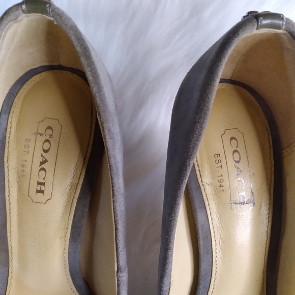coach grey suede heels size 5.5 - Picture 8 of 10